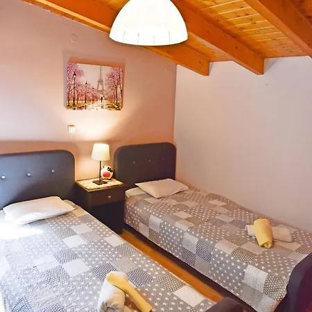 Apartment Marilou's *